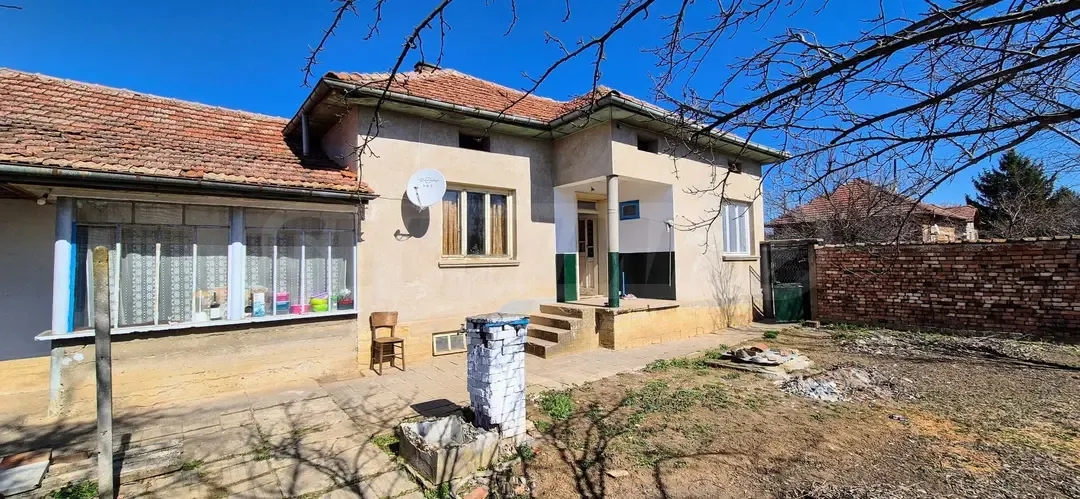 Charming Two-Building Home Near Levski, Bulgaria - 105m2 - Image 3
