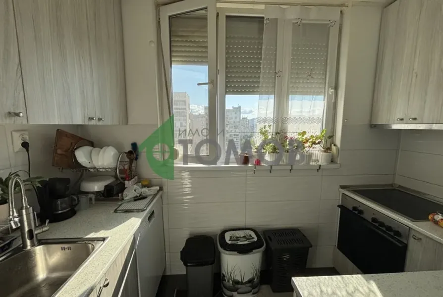 Fully Furnished 1-Bedroom Apartment in Sunny Stara Zagora, Bulgaria - Image 3