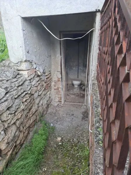 Coastal Durankulak House: A Repair Project Awaits - Image 4