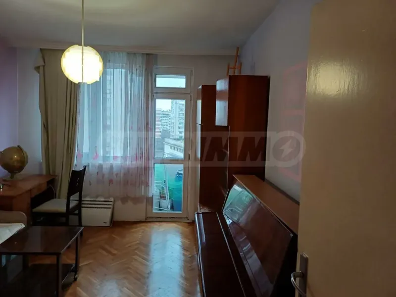Spacious, Fully Furnished Apartment in Burgas City Center - Image 2