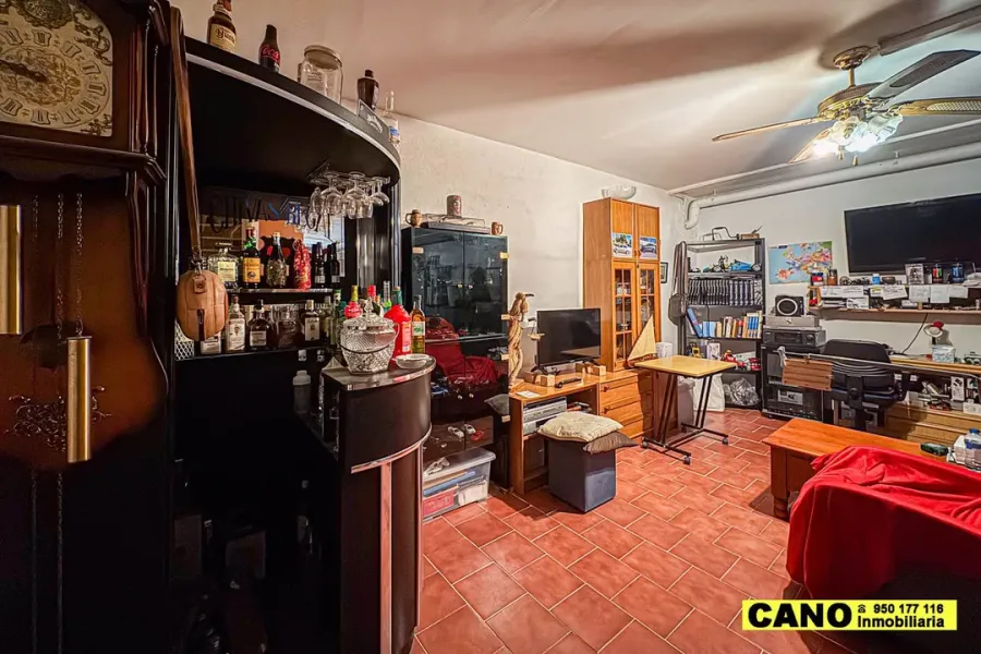 Spacious Triplex Apartment for Sale in Huércal de Almería - Image 3