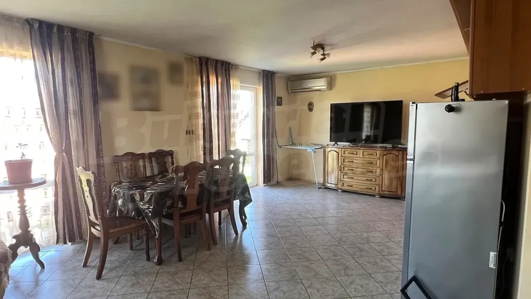 Spacious Single-Story Home Near Banya Village, Burgas Bulgaria - Image 4