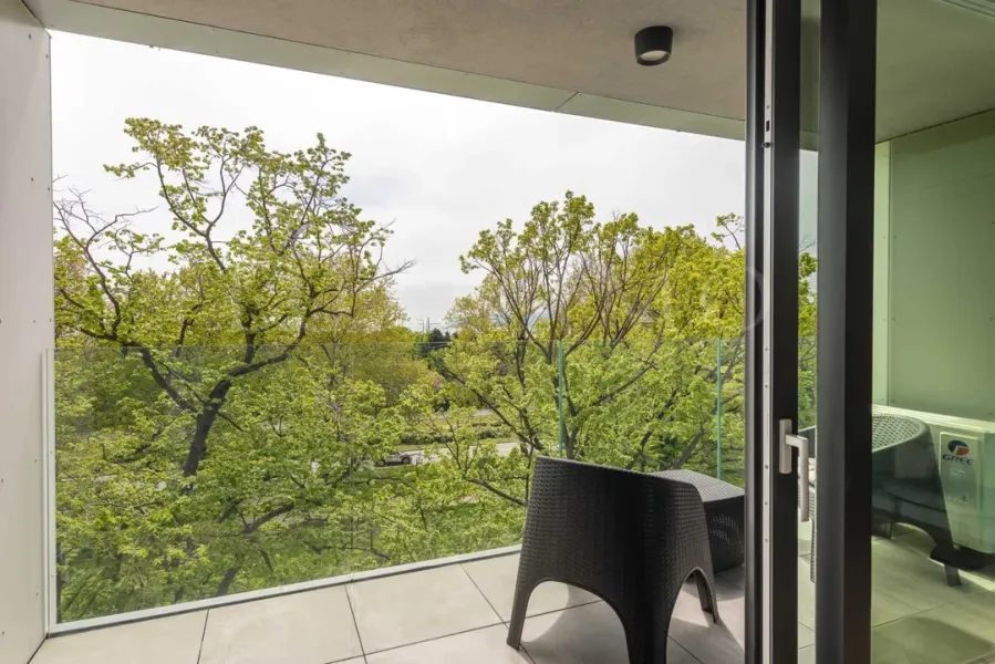 Sea View 2-Bedroom Apartment in Varna's Chaika - Image 1