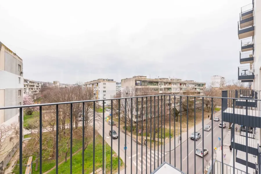 Spacious 4-Bed Apartment in Varna's "Chaika" District - Image 4