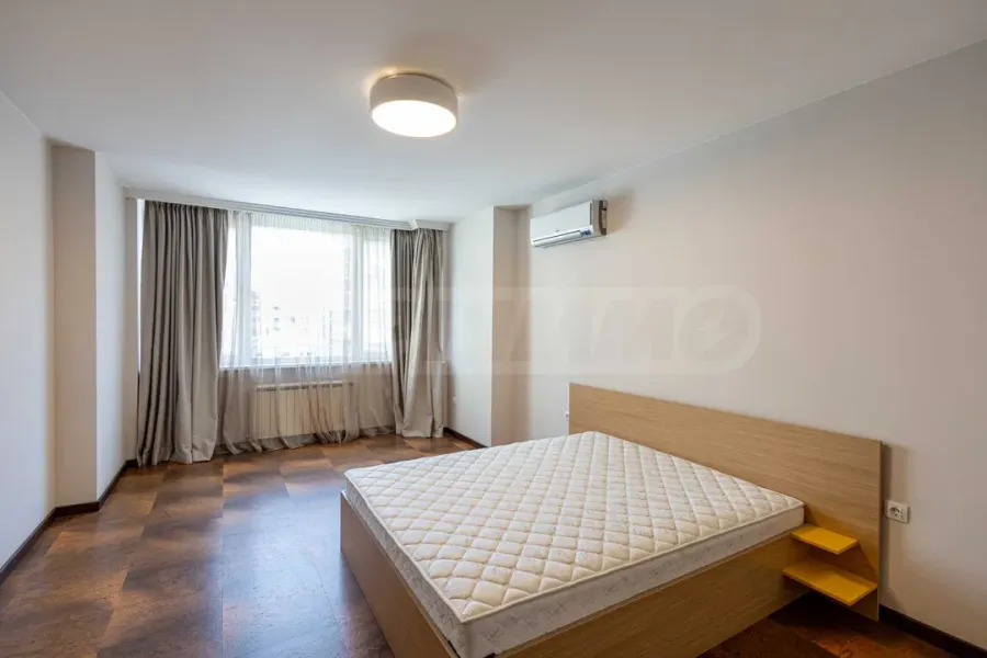 Luxury Sofia Apartment Near "Universiade" Hall - Image 2