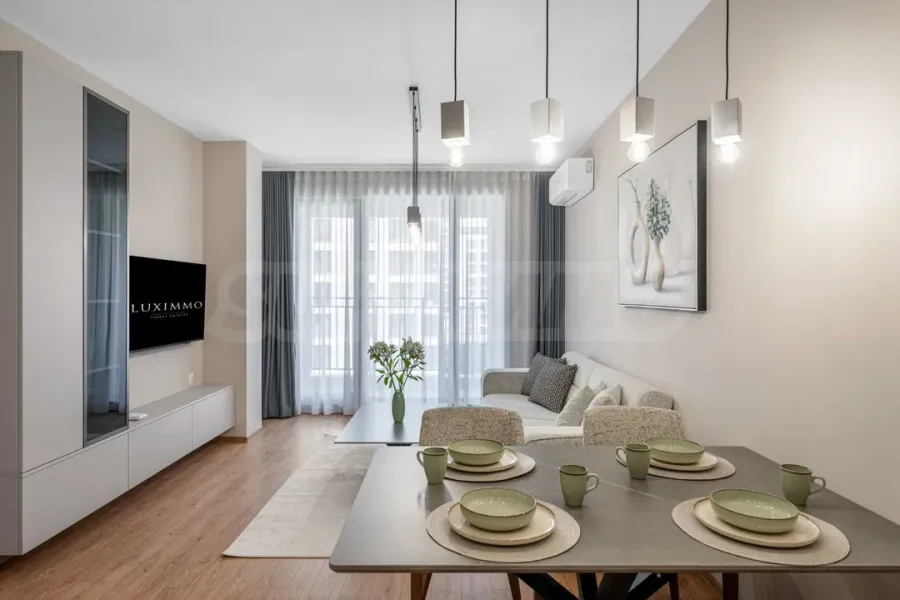 Stylish 2-Bedroom Apartment in Residential Park, Plovdiv - Image 2