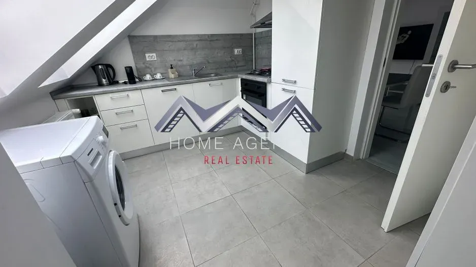 Spacious 3-Bedroom Fully Furnished Apartment in Otopeni, Romania - Image 5