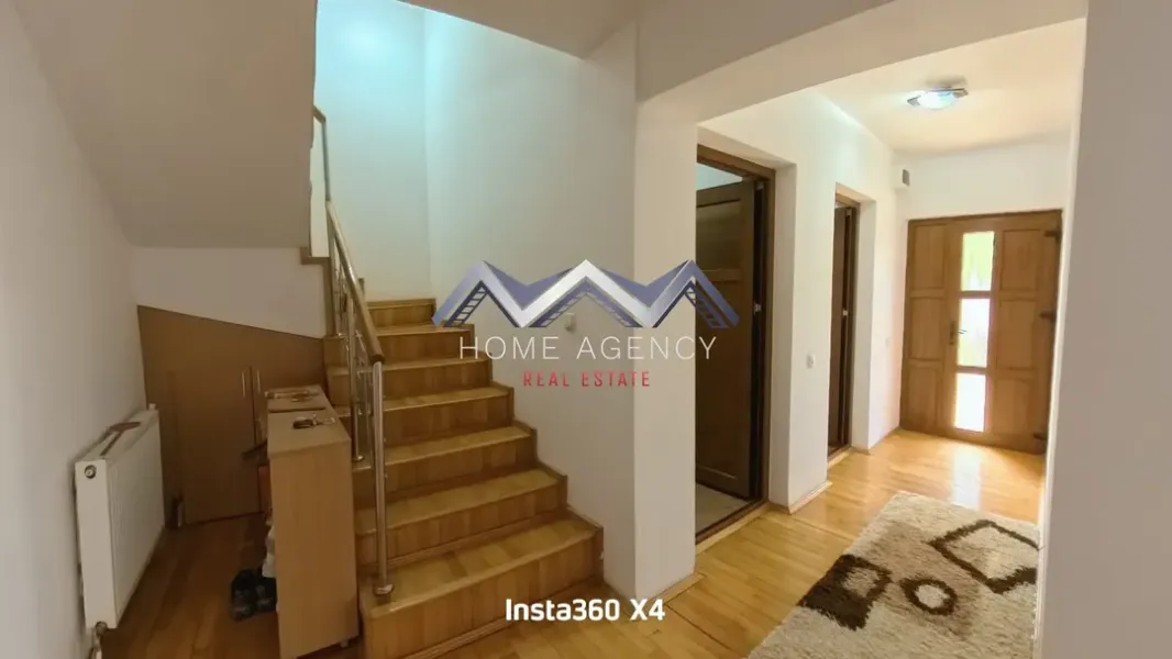 Spacious Family Home with Garage and Terraces in Otopeni - Image 2