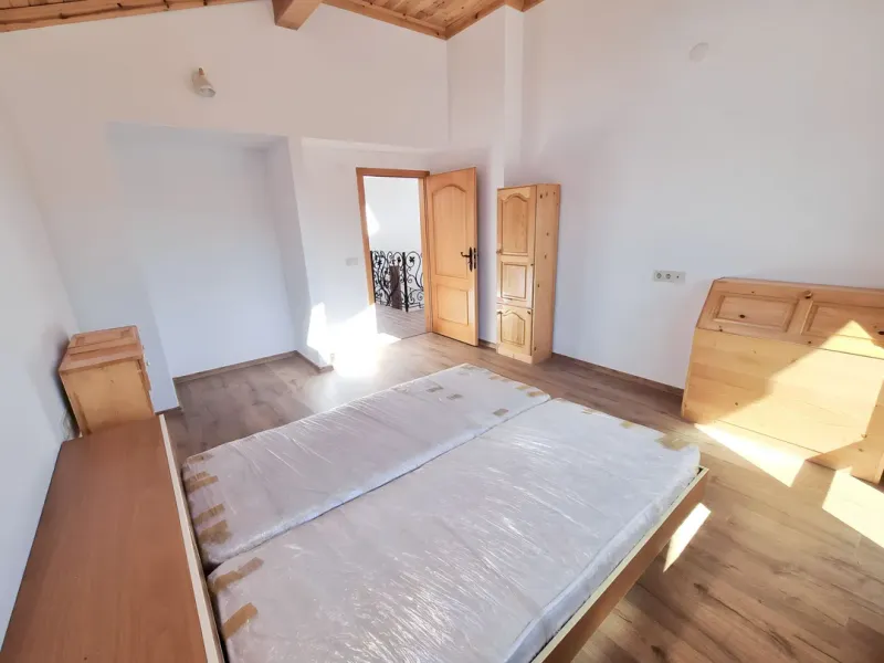 Spectacular Mount Snezhanka View Estate: Luxurious House Near Pamporovo for Sale. - Image 2