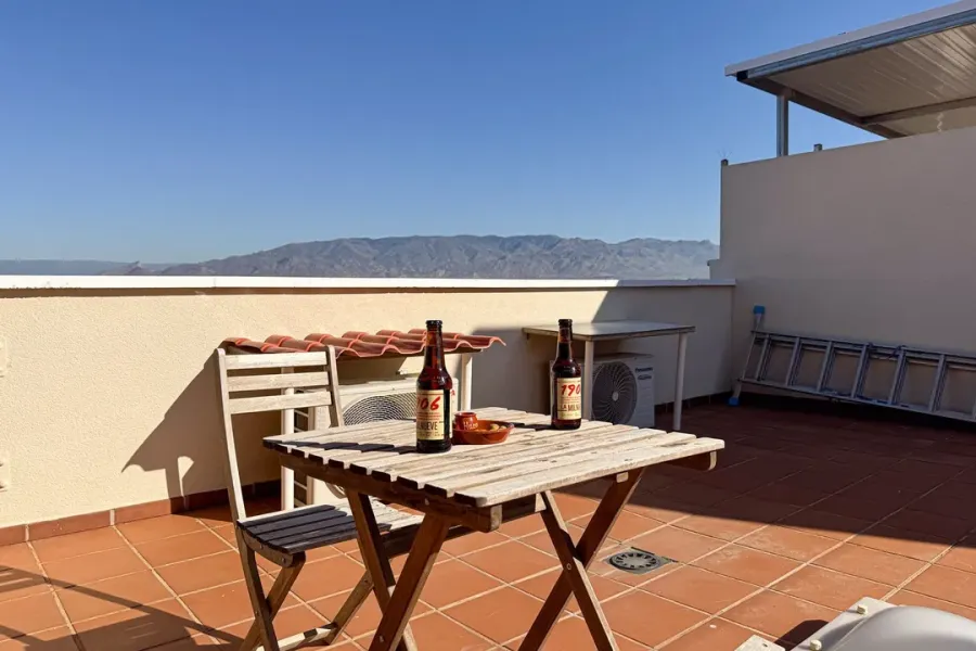 Spacious Triplex Apartment with 4 Bedrooms in Huércal de Almería - Image 2