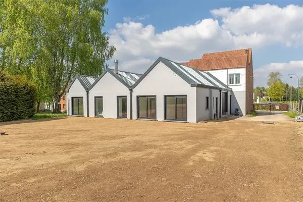 Stunning South-Facing Loft House with Garden in Sint-Genesius-Rode - Image 2