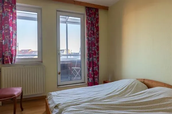 Charming Albert District Apartment with Terrace – 45m2 – Forest - Image 3