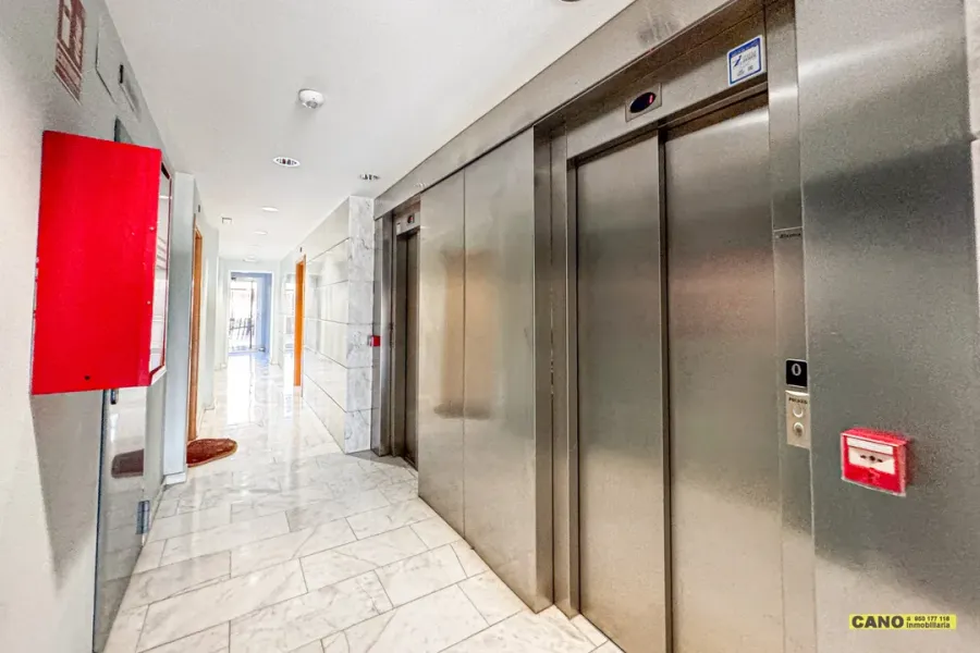 Apartment for sale in Roquetas de Mar - Image 4
