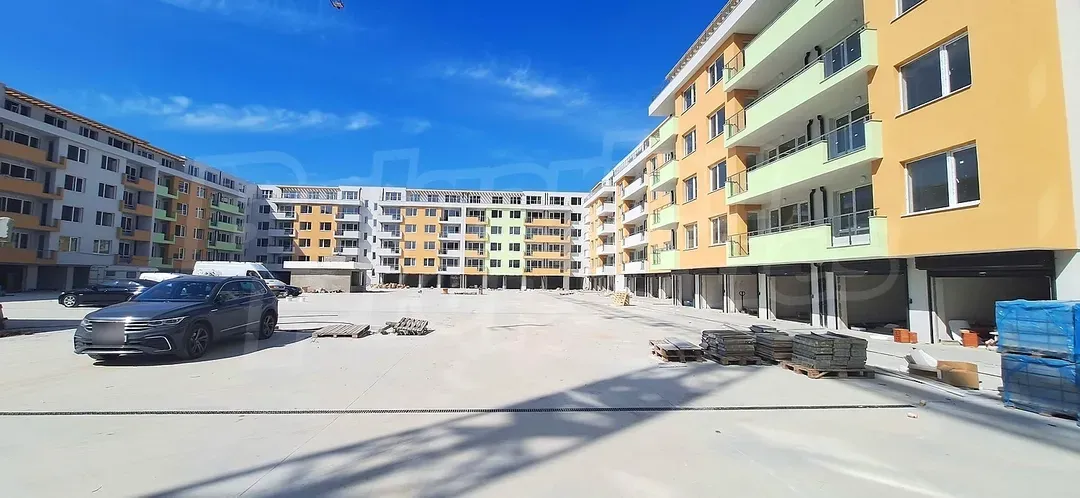 Modern 1-Bedroom Apartment in Plovdiv's South District - New Construction - Image 1