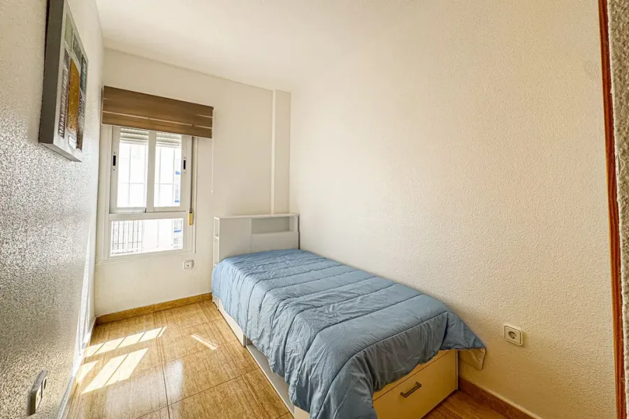 Spacious 3-Bedroom Apartment with Elevator in Beautiful Carboneras - Image 4