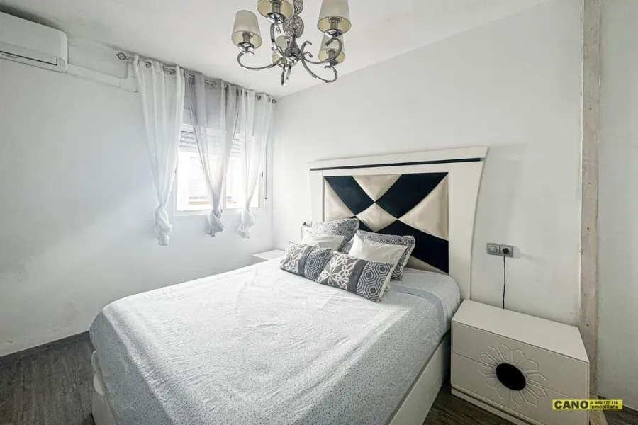 Spacious Apartment with Two Large Terraces Near the Sea in Carboneras - Image 2