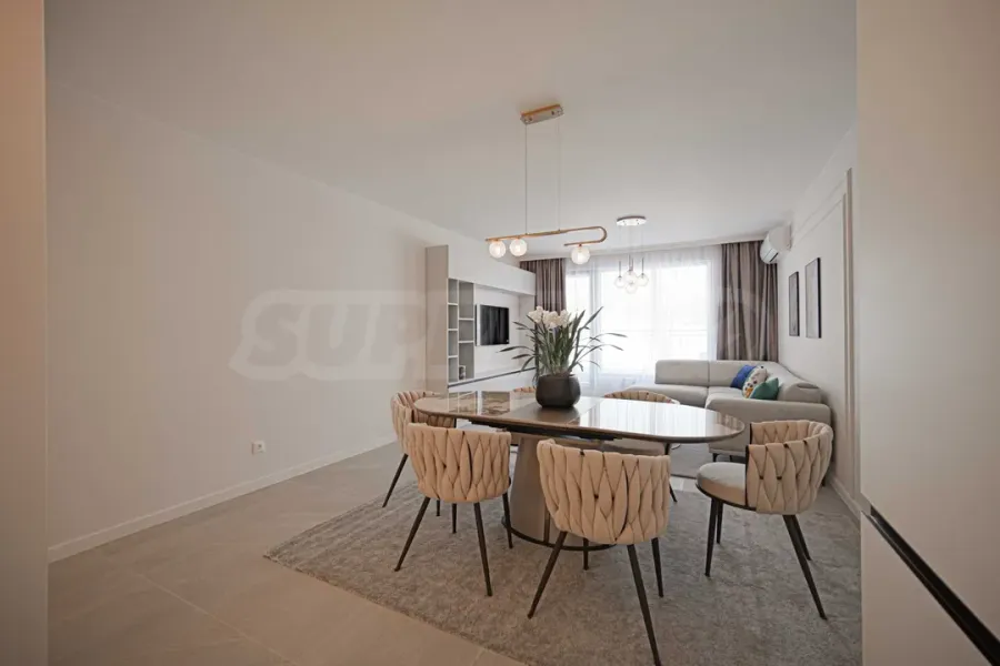 Spacious, Fully Furnished Apartment with Garage in Sofia Complex - Image 1