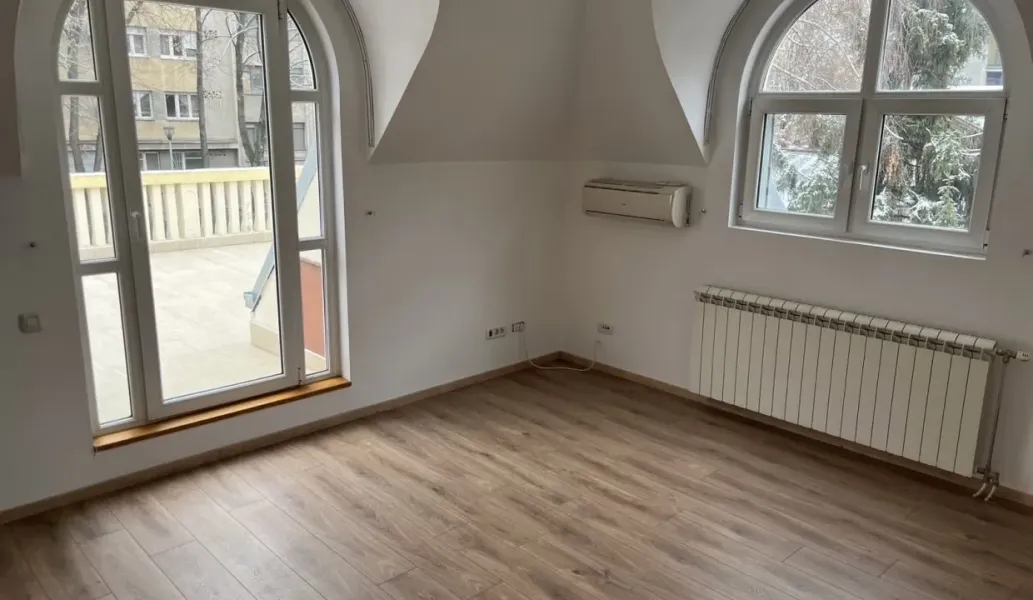 Spacious House in Voždovac with Garden and Garage for Rent - Image 3