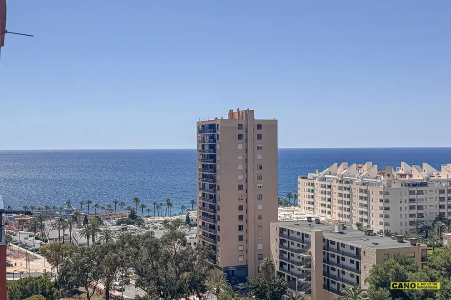 Spacious 3-Bedroom Apartment in Sunny Aguadulce, Spain - Image 3