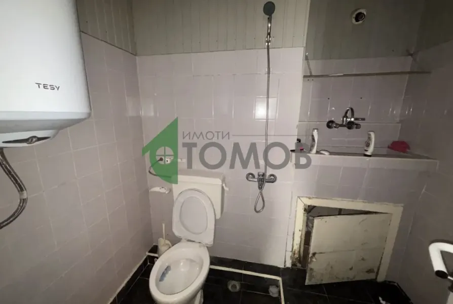 Spacious Fully Furnished 2-Bedroom Apartment in Stara Zagora, Bulgaria - Image 1