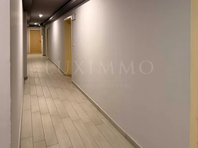 Stylish One-Bedroom Apartment in the Castle Complex, Sofia - Image 1