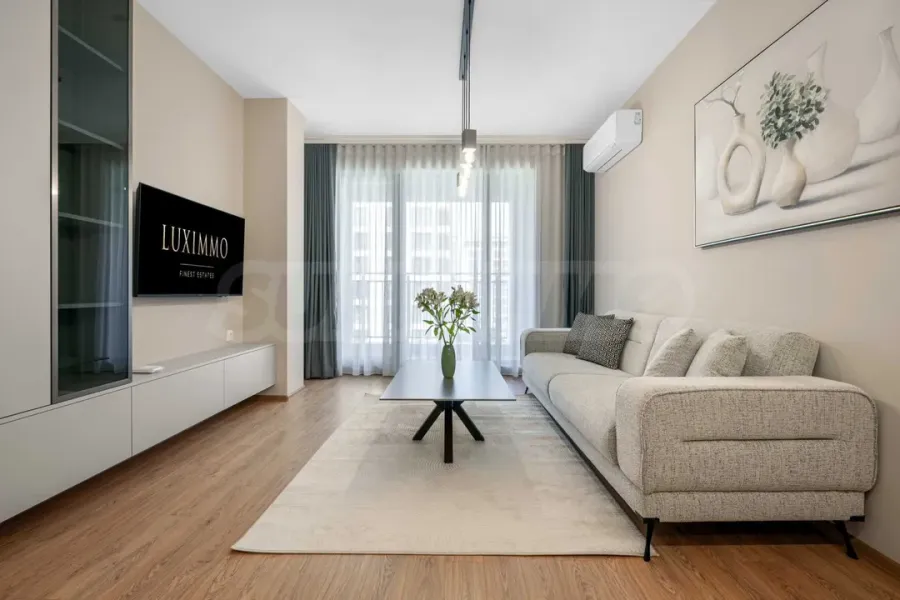 Stylish 2-Bedroom Apartment in Residential Park, Plovdiv - Image 4