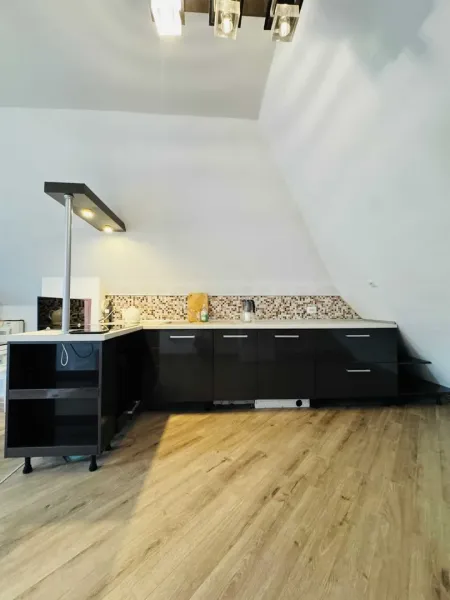 Spacious Sea &amp; City View Apartment in Burgas - Image 2