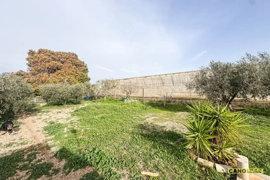 Spacious Cortijo with Land in Níjar, Spain - 3 Bedrooms - Image 2