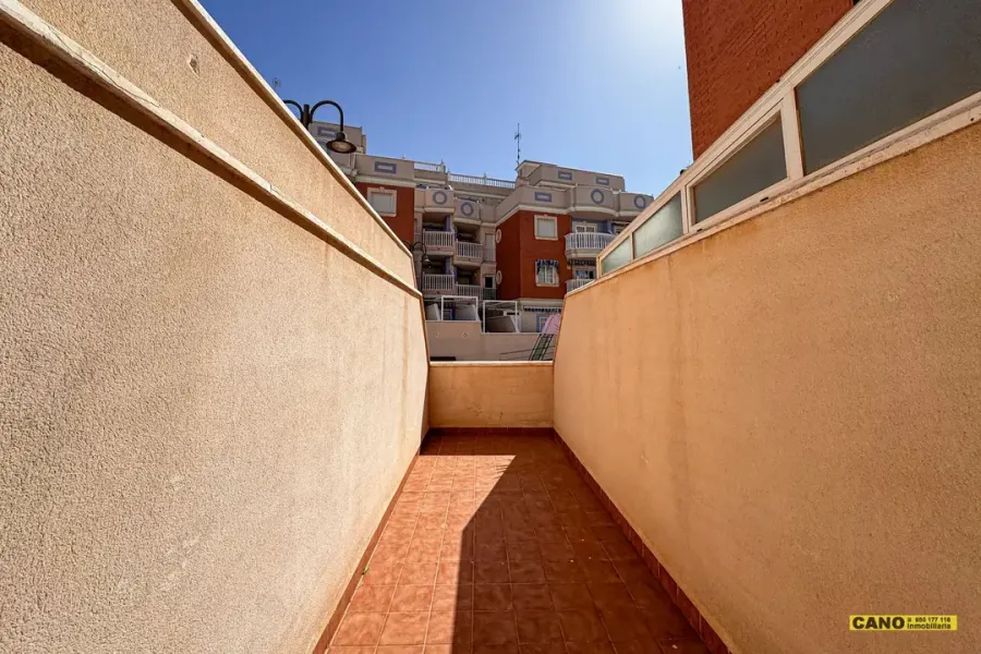 Apartment for sale in Roquetas de Mar - Image 5
