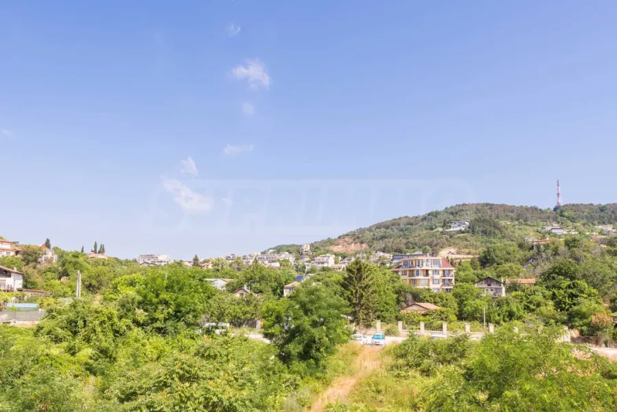Luxury Penthause with Sea View in Varna - Image 2