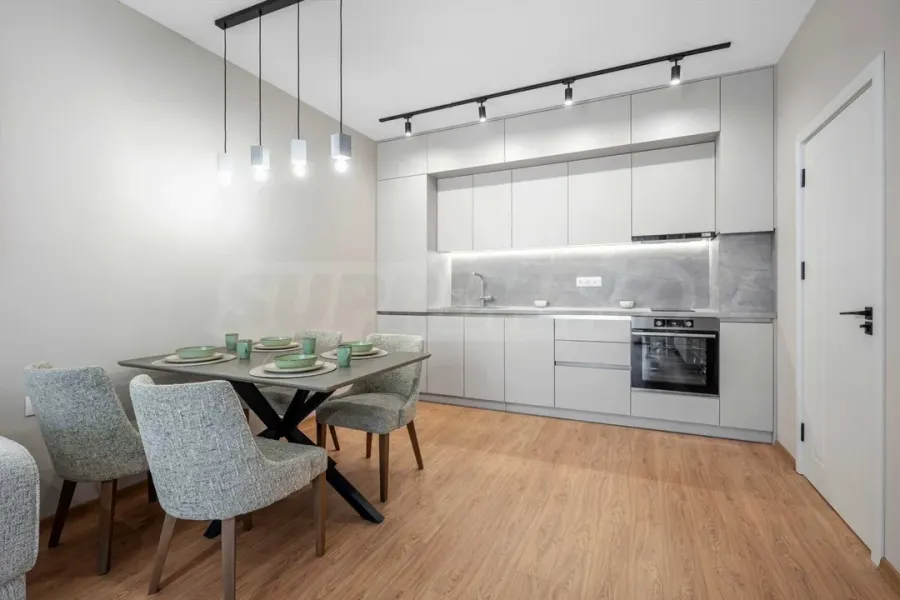 Stylish 2-Bedroom Apartment in Residential Park, Plovdiv - Image 3