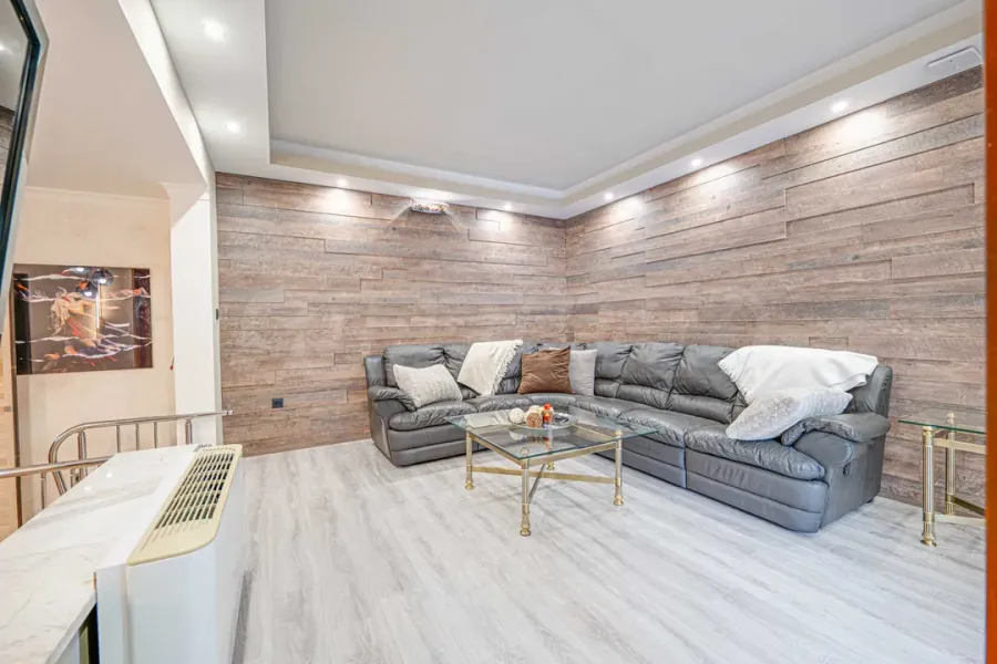 Luxury Villa Mount Vitosha View - Image 3