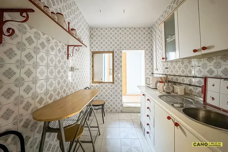 Almería Townhouse with Patio & Solarium – 3 Bedrooms, 98,000 EUR - Image 4