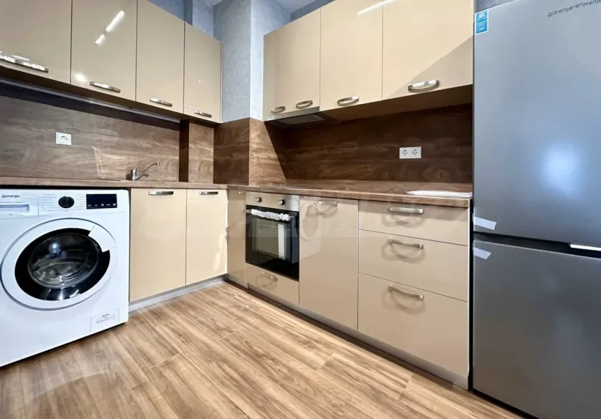 Stylish 2-Bedroom Apartment Near Mall Plovdiv - Image 3