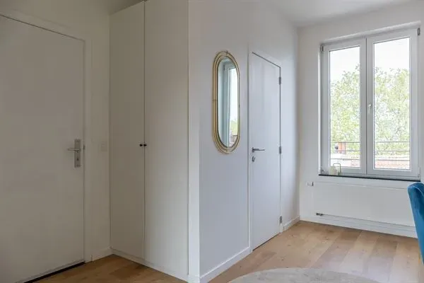 Charming Renovated 1 Bedroom Duplex Apartment Near Parc Duden, Vorst - Image 5