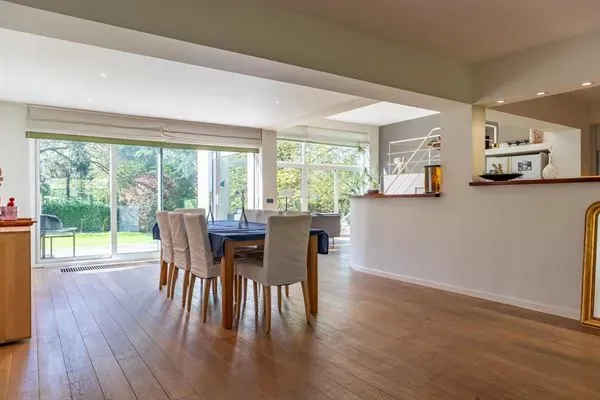 Spacious Villa with West Garden in Prime Ukkel Location - Image 4