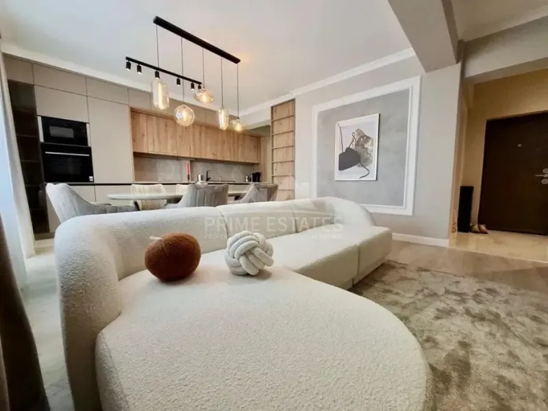 Stylish 3-Bedroom Apartment for Rent in Bucharest's Baneasa Area - Image 4