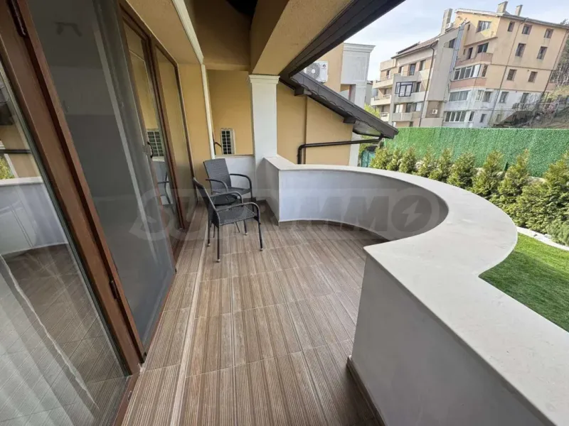 Stylish Varna Apartment with Parking - Image 4