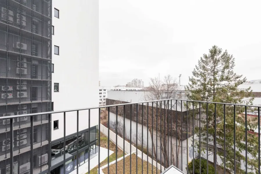 Spacious 4-Bed Apartment in Varna's "Chaika" District - Image 5