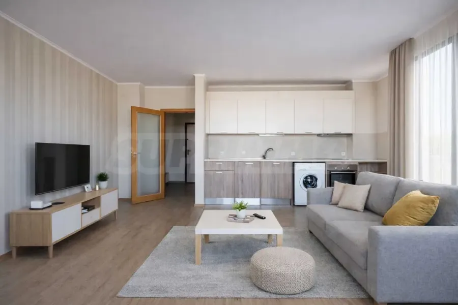 Spacious 2-Bedroom Apartment in Plovdiv Complex - Image 4