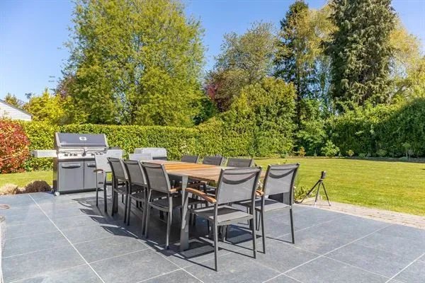 Spacious Villa with Garden and Solar Panels - Sint-Genesius-Rode - Image 5
