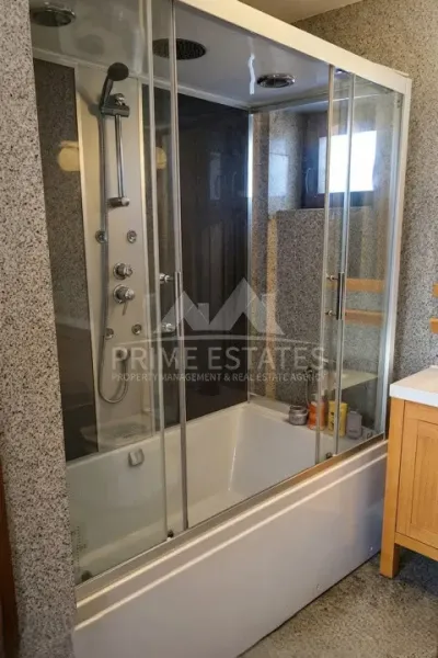Spacious Fully Furnished 2-Bedroom Apartment with Garden in Bucharest - Image 5