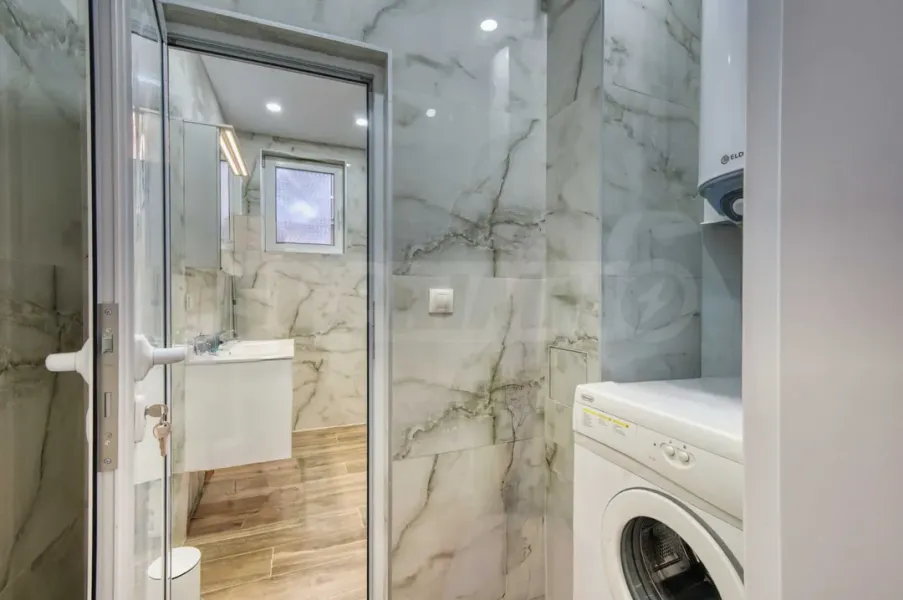 Spacious 3-Bedroom Apartment in Sofia's Goce Delchev - Image 2