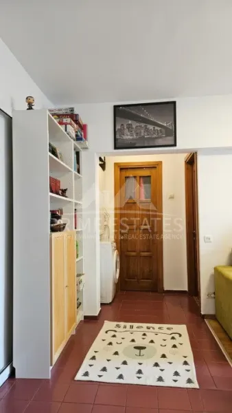 Spacious 3-Bedroom Apartment Near Tineretului Park, Bucharest - Image 4
