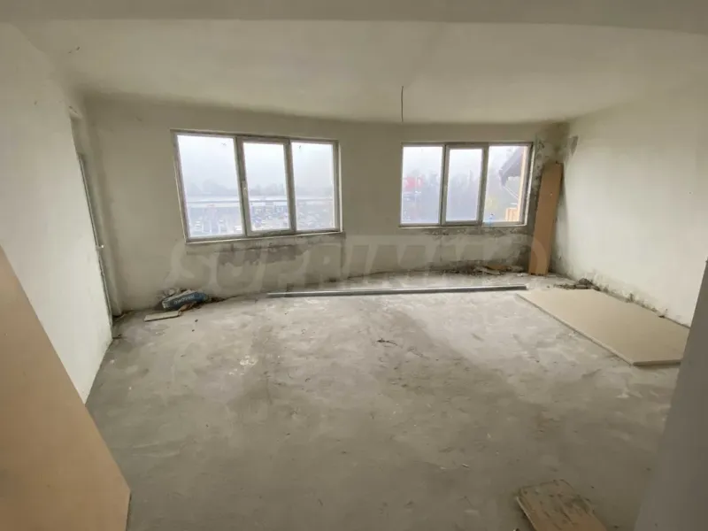 Spacious 3-Bedroom Apartment Near Retail Park, Vidin - Image 5