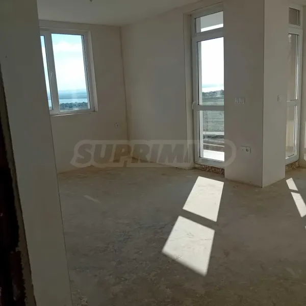 Spacious 2-Bedroom Apartment with Lake Vya View - Image 4