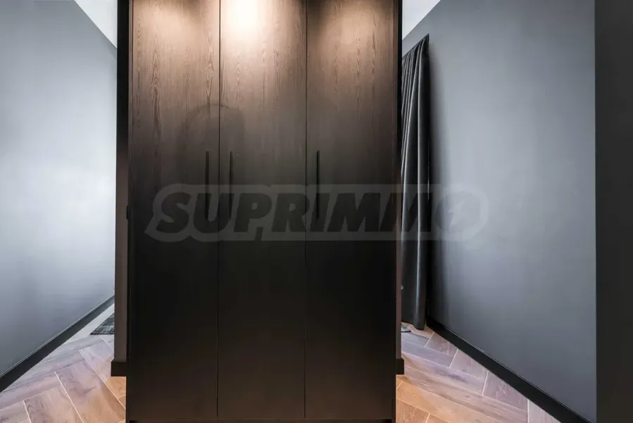 Luxury Varna Penthouse: Spa, Sea Views & Style - Image 2